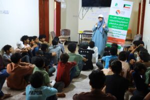 طلاب رعاية المتفوقين ينفذون مبادرة إنسانية في دار رعاية الأيتام بتعز